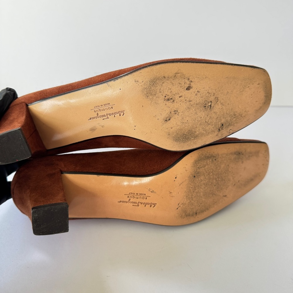 Vntg Salvatore Ferragamo 90s Women Suede Heels Brown Buckle Pumps Italy Sz 5.5 - Picture 6 of 11